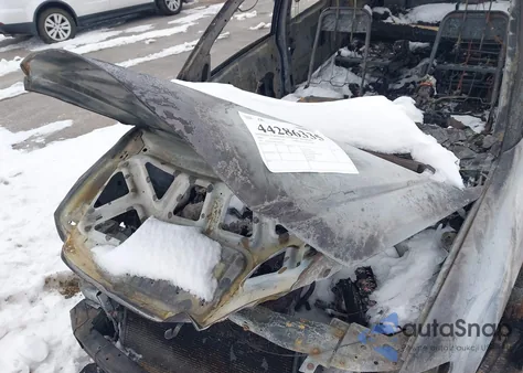 2005 Chrysler Town & Country Lx z USA, uszkodzony, nr VIN 2C4GP44R85R100807